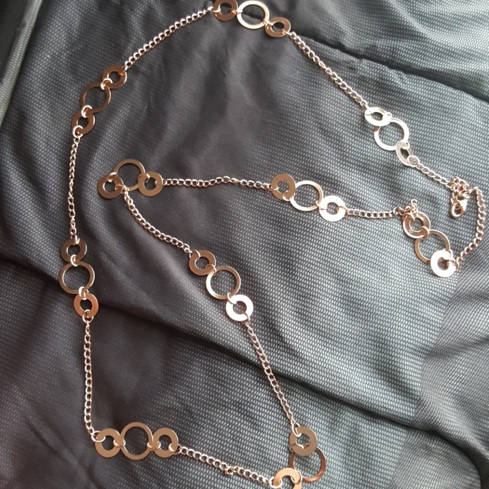 Necklase
